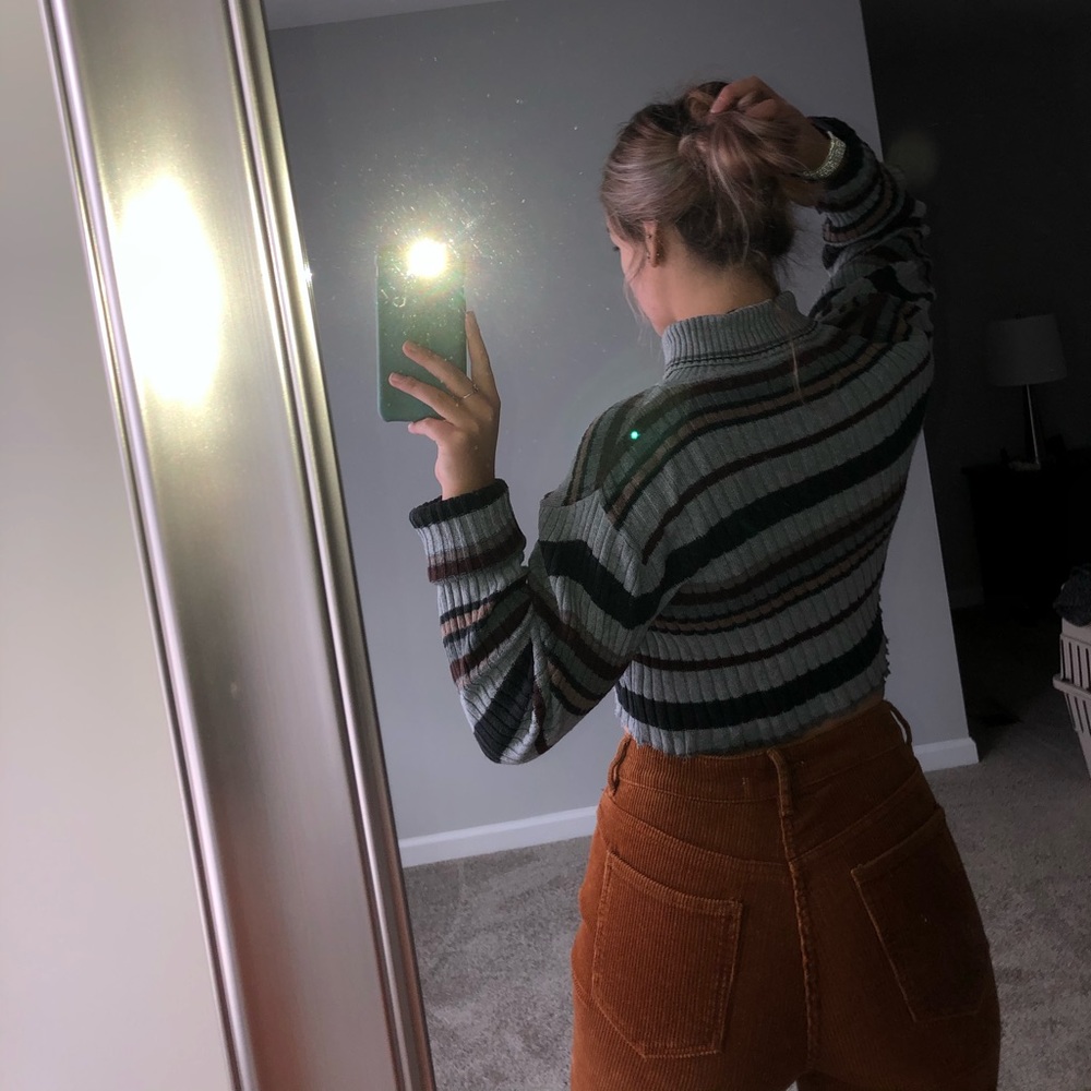 Vintage cropped stripped turtle neck
